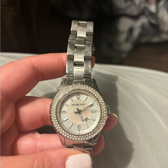 Michael Kors watch - Picture 3 of 4